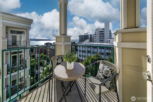 apt-502-530 4th Ave W, Seattle, WA, 98119-5914 | Card Image