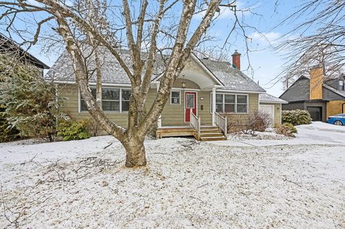 218 Wilshire Ave, Ottawa, ON, K2C0E5 | Card Image