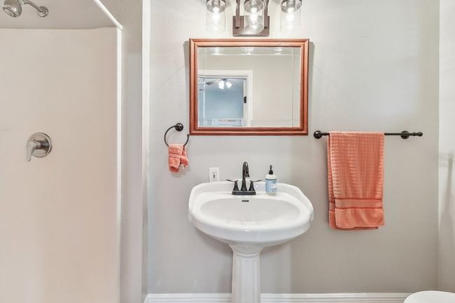 112 S Fitzwilliams Ln, House other with 3 bedrooms, 3 bathrooms and null parking in Bastrop TX | Image 17