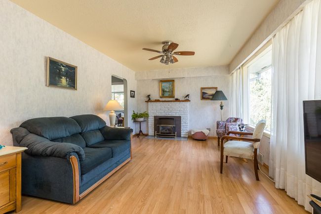 48350 Camp River Road, House other with 4 bedrooms, 1 bathrooms and 10 parking in Chilliwack BC | Image 12