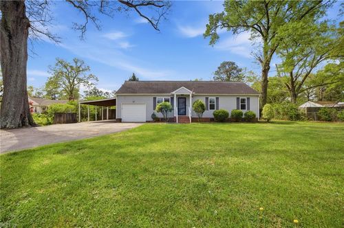 2017 Iowa St, Chesapeake, VA, 23323-5807 | Card Image