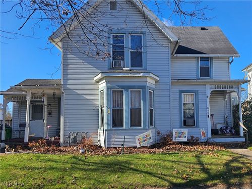 849 S Lawn Ave, Coshocton, OH, 43812-2551 | Card Image