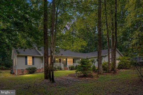 3329 Viola Way, BUMPASS, VA, 23024-9319 | Card Image