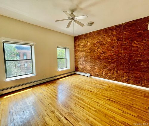 25 E 126th St, New York, NY, 10035-1552 | Card Image