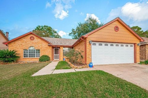 410 Forest Hills Dr, League City, TX, 77573-5748 | Card Image