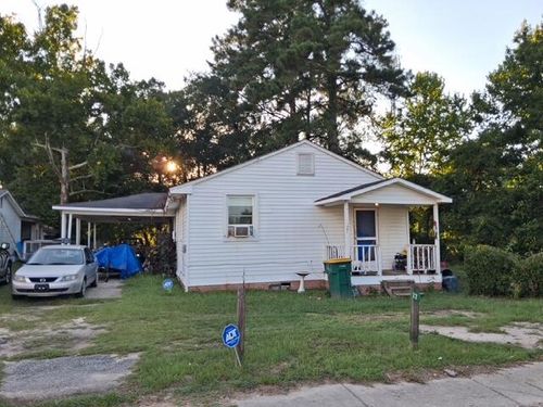27 N Barfield St, Manning, SC, 29102-3514 | Card Image
