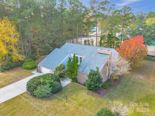 1021 Parkwood Dr Ne, Leland, NC, 28451-8205 | Card Image