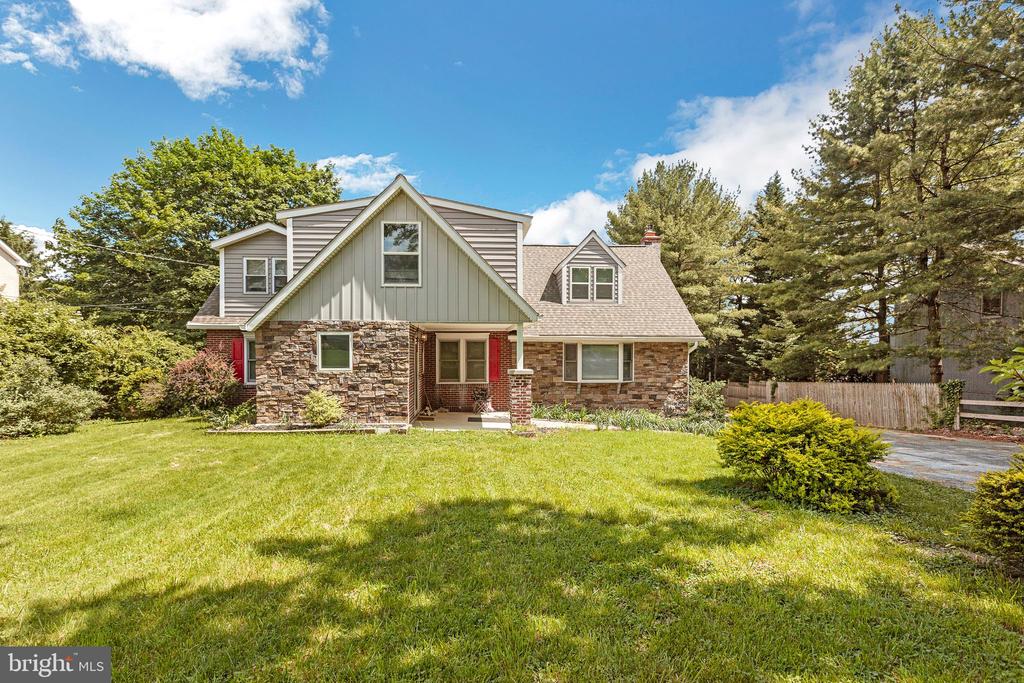 Trooper Rd, Norristown, PA 19403