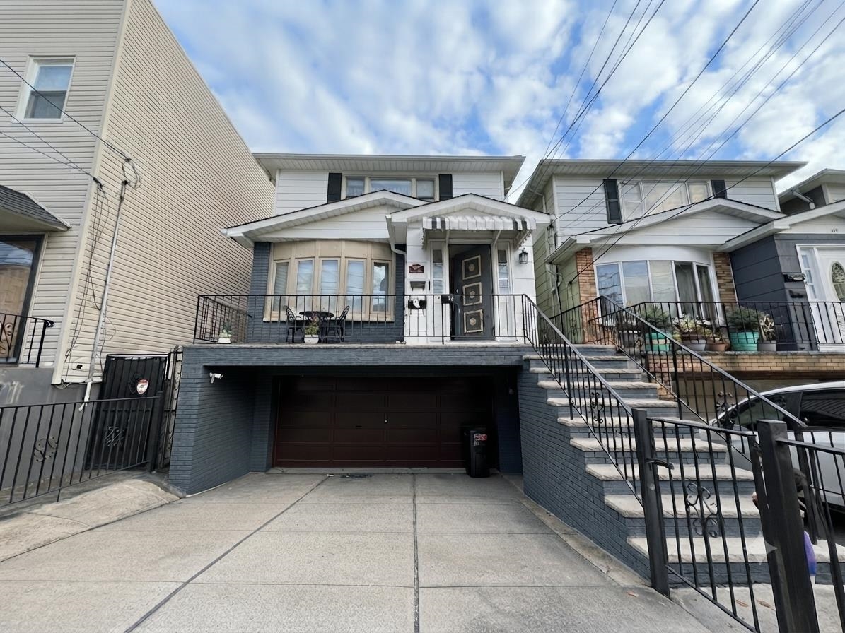 Residential Lease in JC, Heights 4