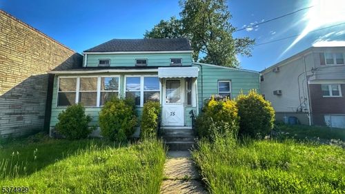 75 Laurel Ave, Union, NJ, 07083-4225 | Card Image