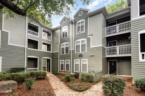 apt-301-1011 Nicholwood Dr, Raleigh, NC, 27605-3219 | Card Image