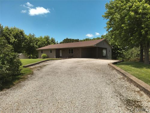 137 County Road 524, Freeburg, MO, 65035-2418 | Card Image