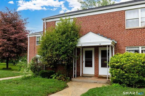 47-47 Arnold Way, West Hartford, CT, 06119-1207 | Card Image