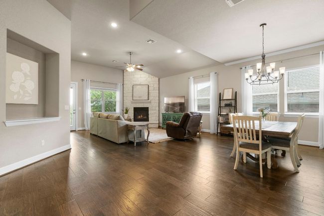 520 Peakside Cir, House other with 4 bedrooms, 4 bathrooms and 4 parking in Dripping Springs TX | Image 13
