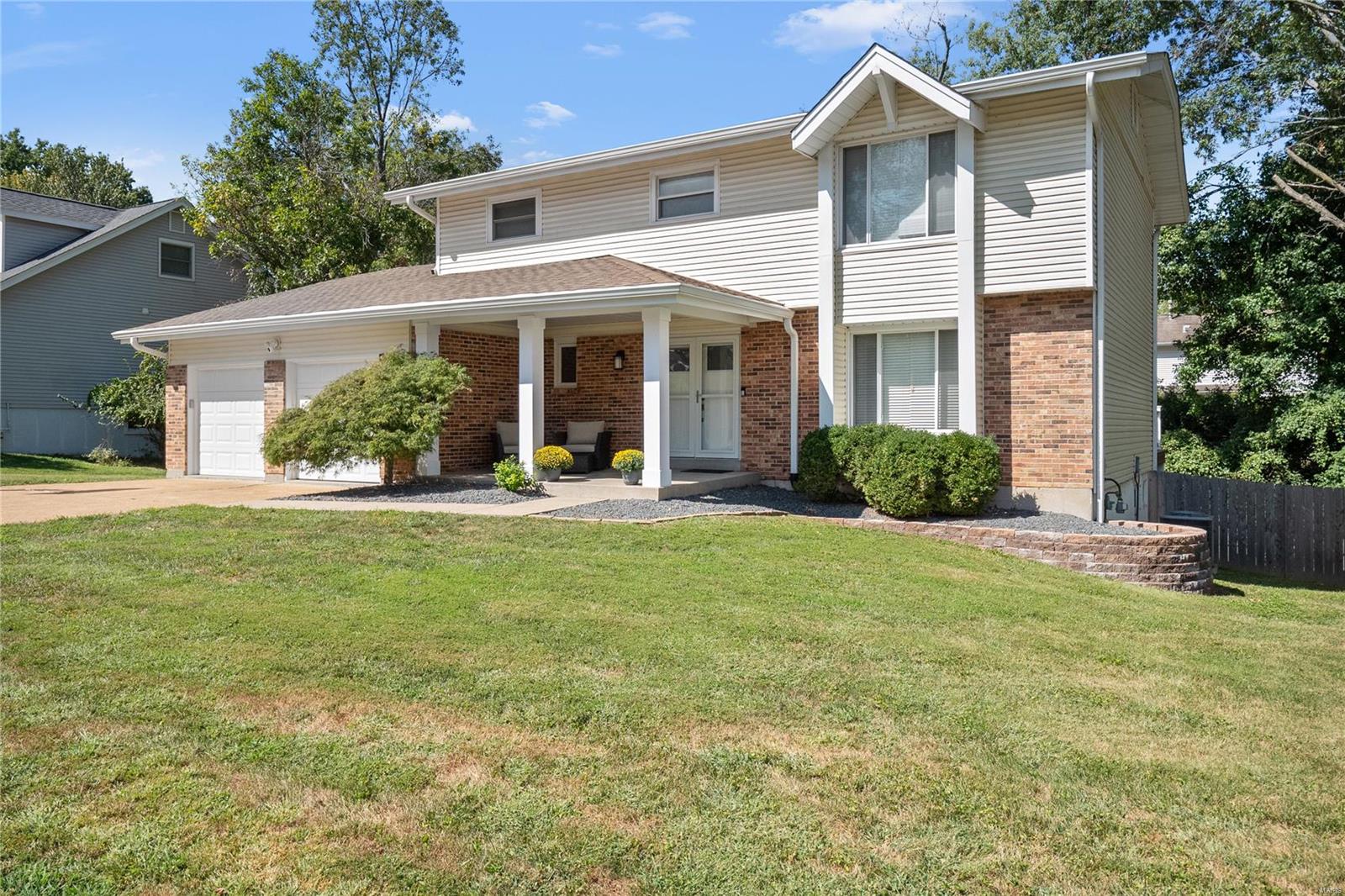 Somerton Ridge Dr, Saint Louis, MO 63141