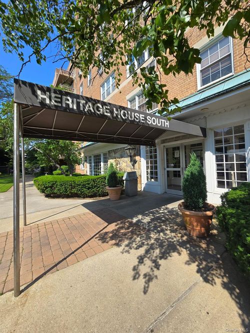 apt-4m-151-35 84th St, Howard Beach, NY, 11414-1832 | Card Image