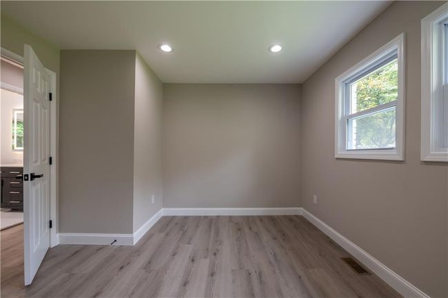5961 John St, House other with 3 bedrooms, 2 bathrooms and 5 parking in Austell GA | Image 8