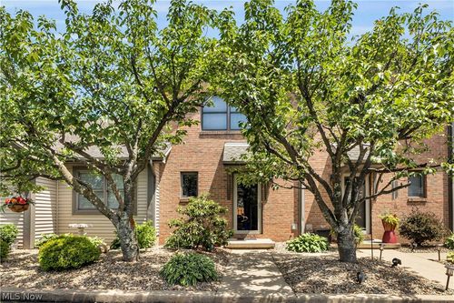 3765 Mercedes Pl, Canfield, OH, 44406-8117 | Card Image