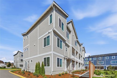 a1-9811 31st Ave Se, Everett, WA, 98208-4316 | Card Image