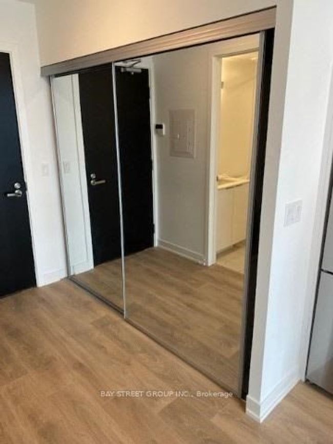 4503 - 501 Yonge St, Condo with 2 bedrooms, 1 bathrooms and null parking in Toronto ON | Image 6