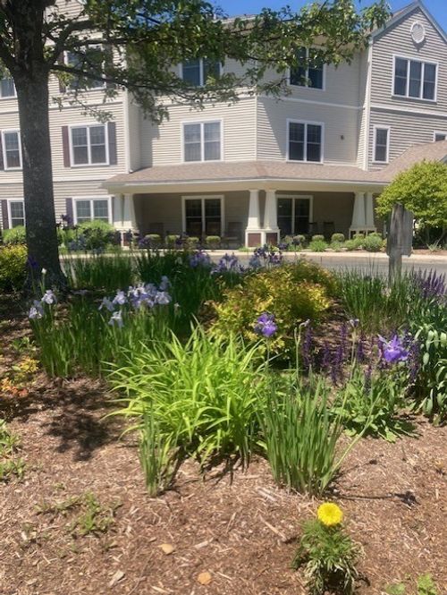 307-7 Crescent Way, Sturbridge, MA, 01518-1299 | Card Image
