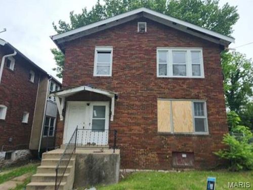 1820 James A Harvey Ln, Saint Louis, MO, 63133-2526 | Card Image