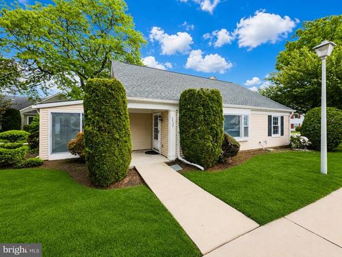 243 Mayflower Way, MONROE TOWNSHIP, NJ, 08831 | Card Image