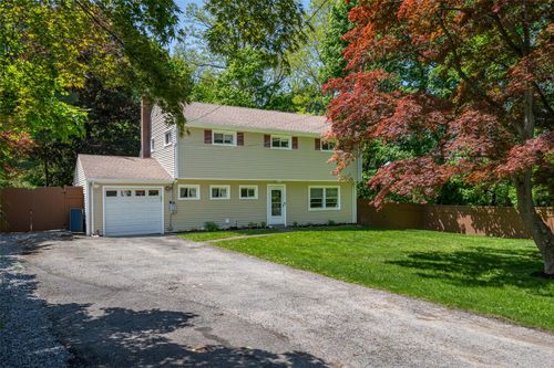 20 Knowlton Ave, Mount Kisco, NY, 10549-1102 | Card Image