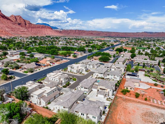 Aerial perspective northeast view | Image 30