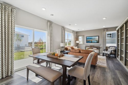 17033 Draper Way, Lakeville, MN, 55044-5701 | Card Image