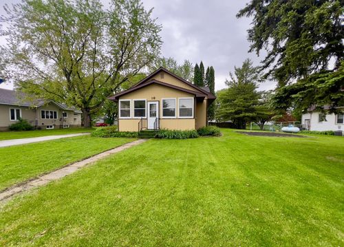 16 State St E, Kensington, MN, 56343-4569 | Card Image