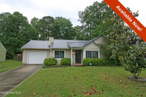 600 Regalwood Dr, Jacksonville, NC, 28546-8647 | Card Image