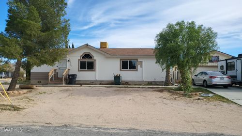 16784 Serrano St, Mojave, CA, 93501-1141 | Card Image