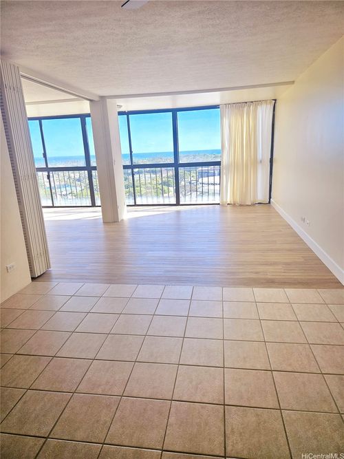 apt-a1301-4300 Waialae Ave, Honolulu, HI, 96816-5742 | Card Image