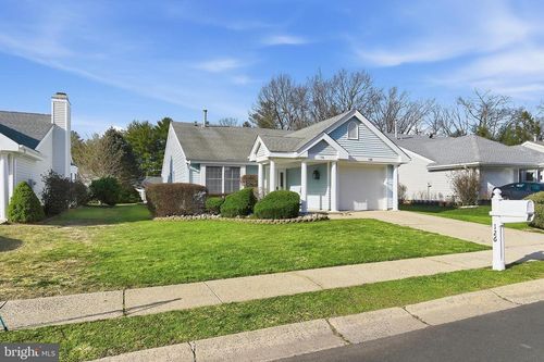 126 Cardigan Ct, Manchester, NJ, 08759-4632 | Card Image