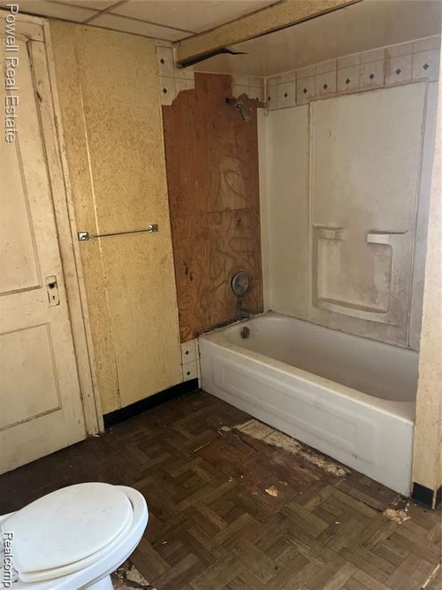 189 Tuxedo St, Highland Park, MI, 48203-3425 | Card Image