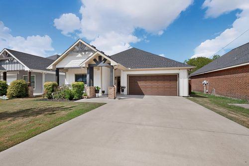 215 1/2 Aldridge Street, Waxahachie, TX, 75165 | Card Image