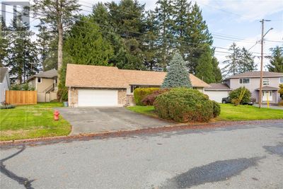 30 Oregon Rd, House other with 3 bedrooms, 3 bathrooms and 5 parking in Campbell River BC | Image 1