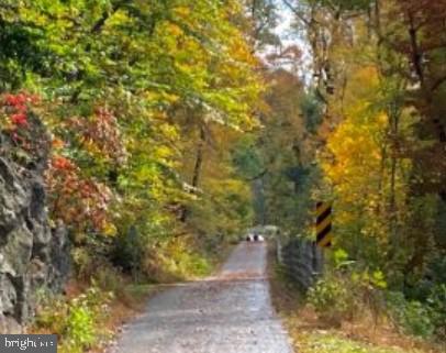 Mount Rd, Aston, PA 19014