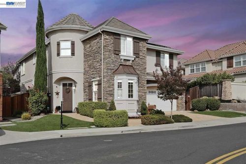4899 Landmark Way, Dublin, CA, 94568-7495 | Card Image