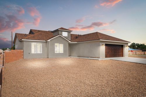 831 N 5th St, Belen, NM, 87002-4005 | Card Image