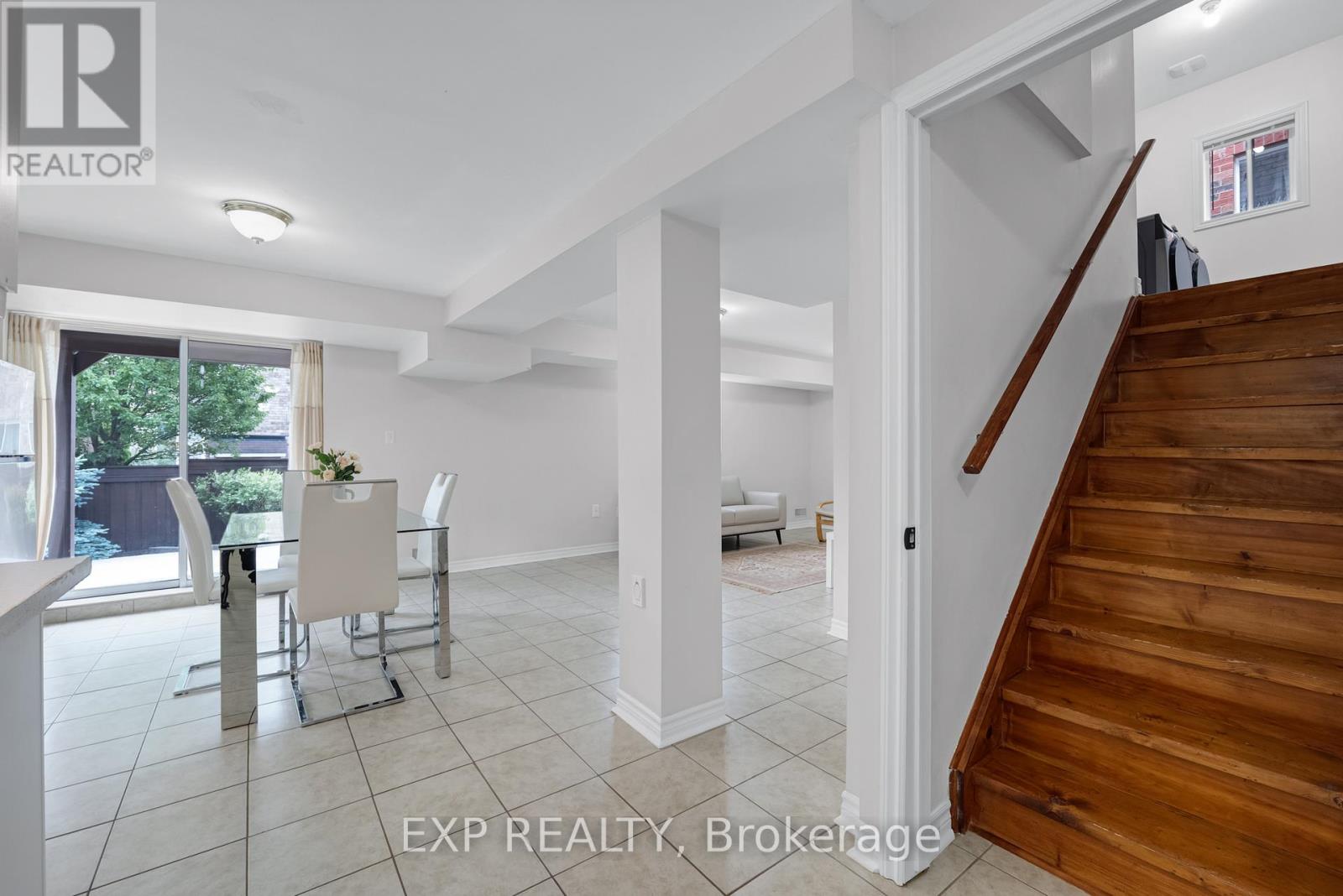 Residential in Newmarket (Woodland Hill) 2