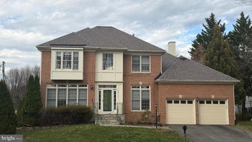 8312 Wolftrap Rd, VIENNA, VA, 22182-5164 | Card Image