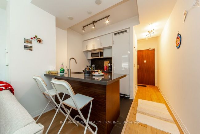 318 - 8 Mercer St, Condo with 1 bedrooms, 1 bathrooms and null parking in Toronto ON | Image 19