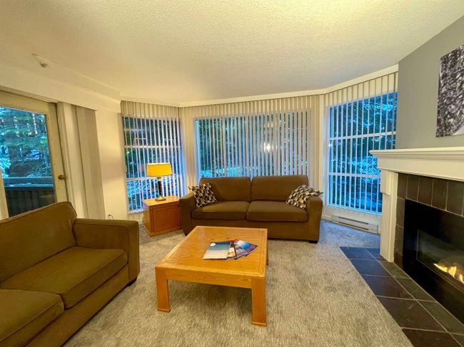 420 - 4910 Spearhead Place, Condo with 2 bedrooms, 2 bathrooms and 1 parking in Whistler BC | Image 11