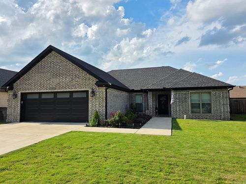 1003 Ava Ln, Paragould, AR, 72450-6035 | Card Image