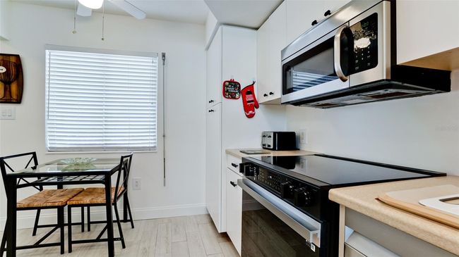 UNIT-504 - 5200 Gulf Dr, Condo with 2 bedrooms, 2 bathrooms and null parking in HOLMES BEACH FL | Image 14