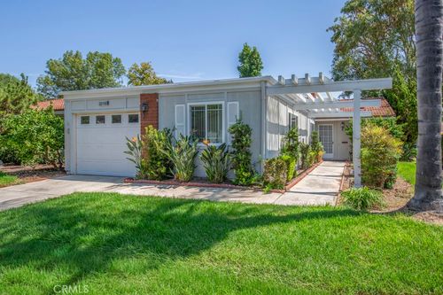 d-3219 Via Carrizo, Laguna Woods, CA, 92637-3040 | Card Image