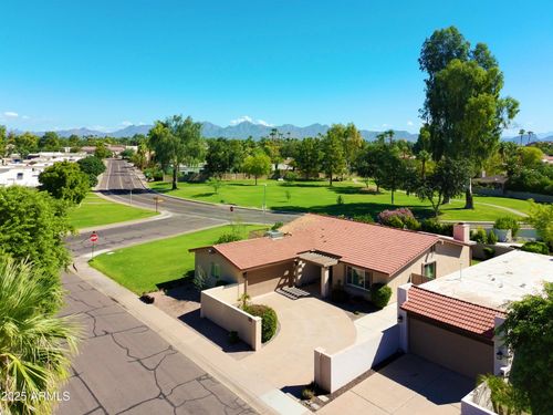 7049 N Via De Paesia, Scottsdale, AZ, 85258-3707 | Card Image