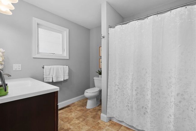 203 Weaver St, House other with 3 bedrooms, 2 bathrooms and null parking in RIDGEWAY WI | Image 12